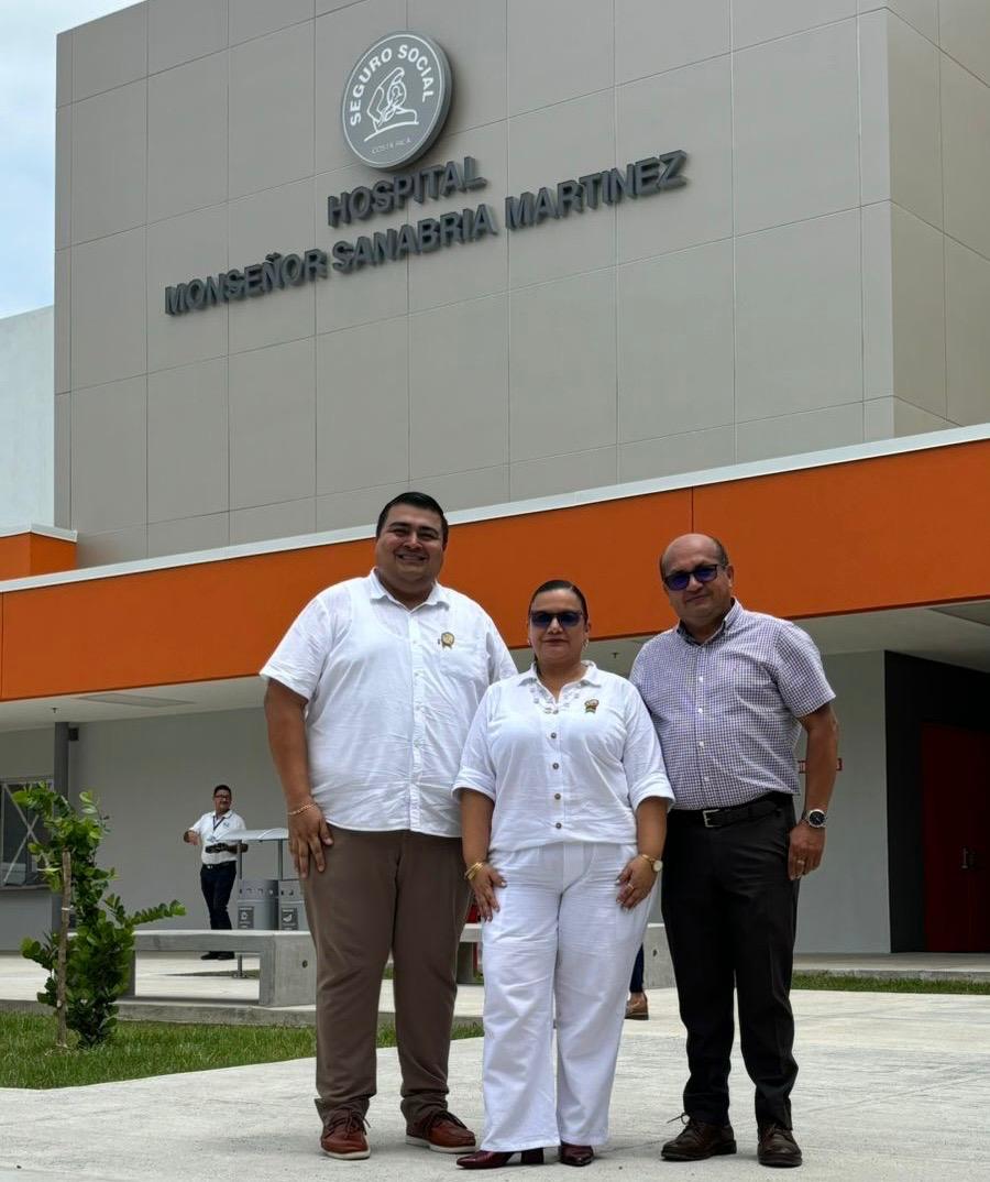 Visita al Hospital Monseñor Sanabria de Puntarenas