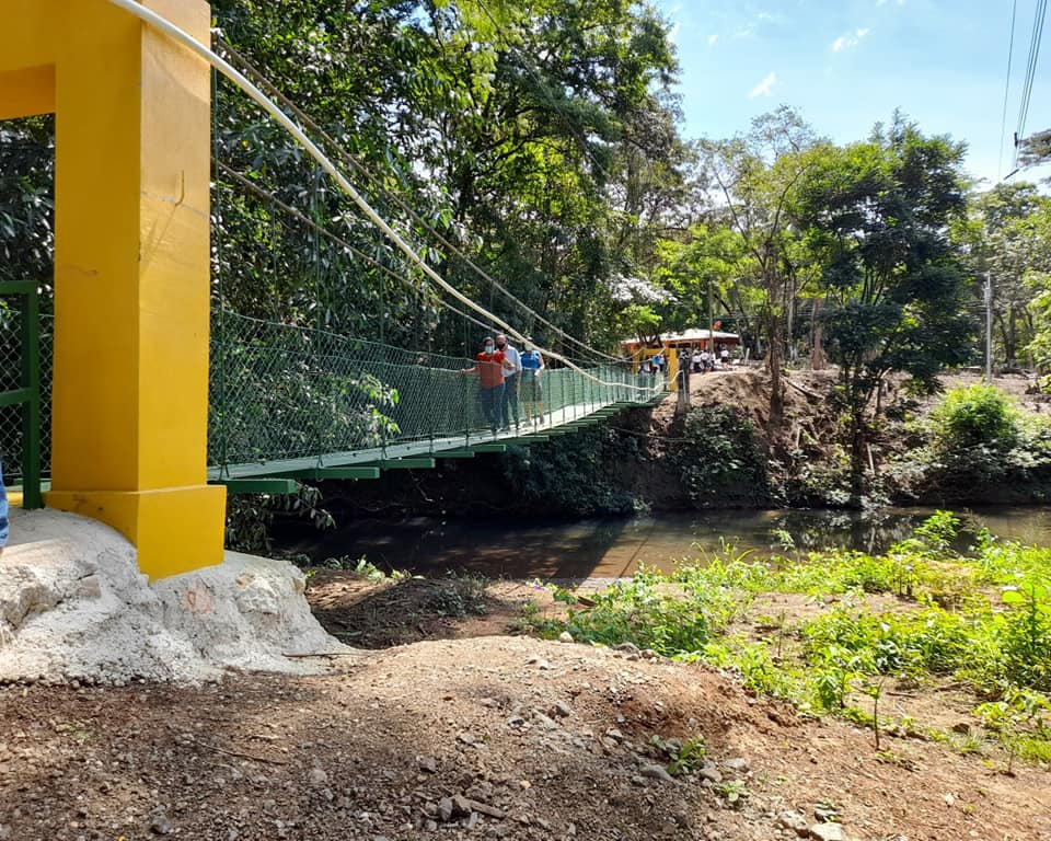 Municipalidad invita a constructoras a participar en concurso para reconstruir puente peatonal en Buenavista