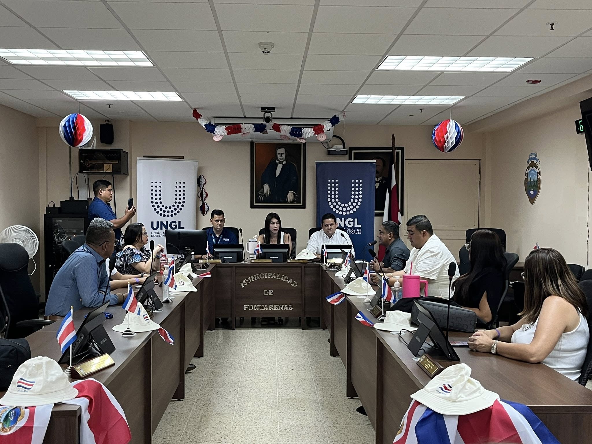 UNGL conmemora aniversario de la ciudad de Puntarenas con sesión extraordinaria