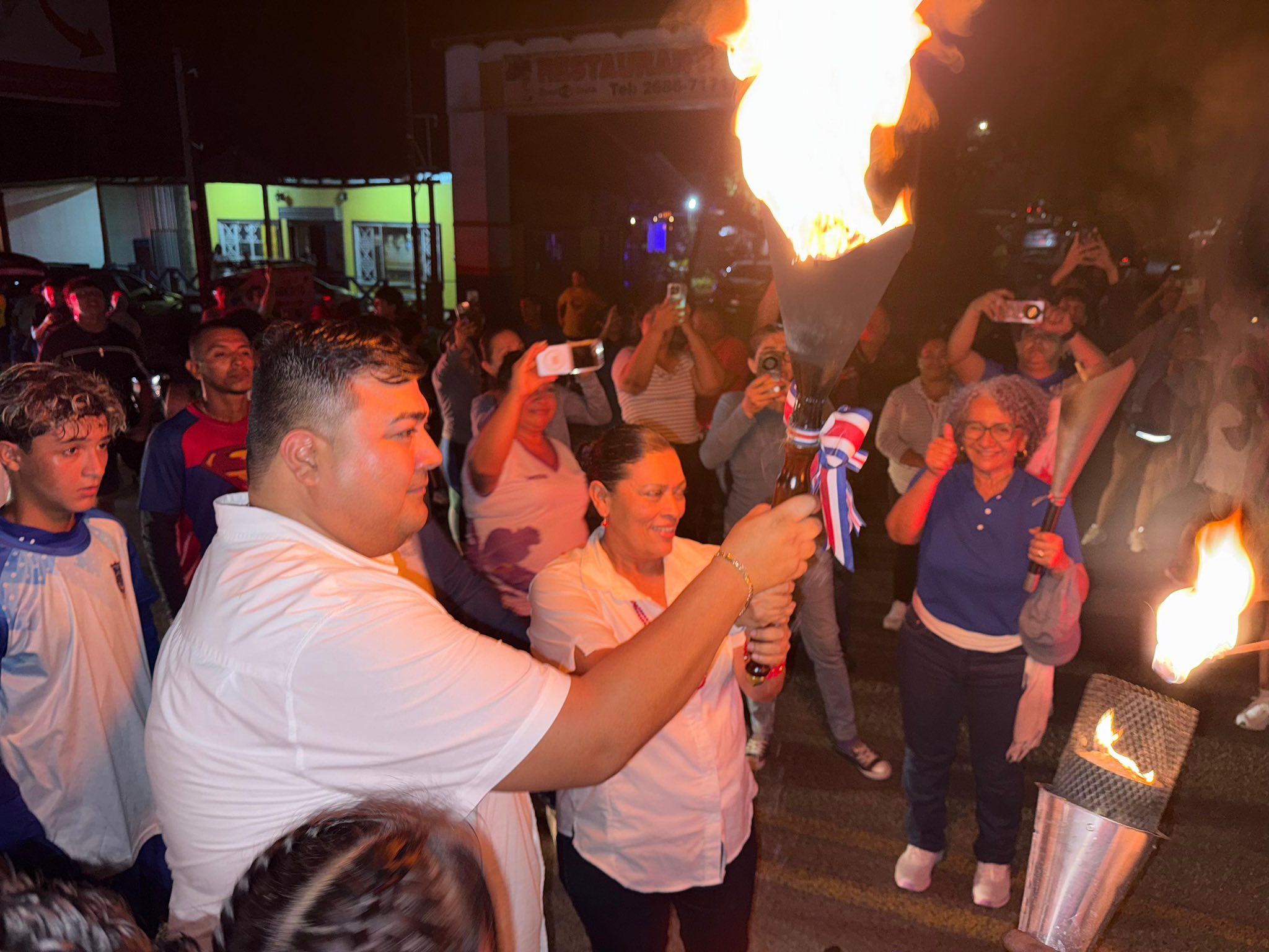 A las 3:00 am Nicoya recibió el fuego de Independencia 